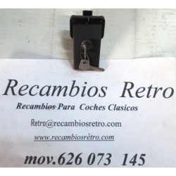 CERRADURA TAPA MOTOR CON LLAVE NEGRA SEAT-133